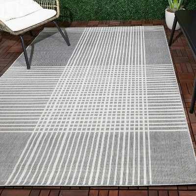7' X 10' Plaid Outdoor Rug Gray - Project 62™ 3 7' X 10' Plaid Outdoor Rug Gray - Project 62™