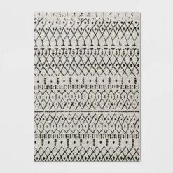 Grace Geometric Indoor/Outdoor Rug Black/White - Project 62™ 12 Grace Geometric Indoor/Outdoor Rug Black/White - Project 62™ -Project 62 GUEST 37ff3791 4013 4f8d b53f a48602f5378c