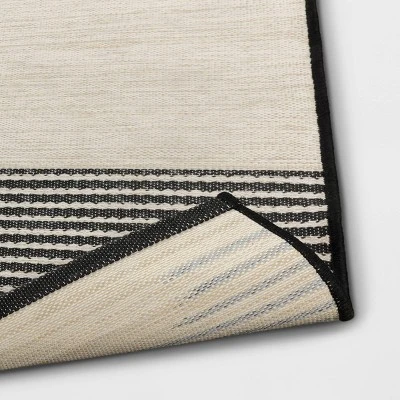 5' X 7' Outdoor Rug Modern Tapestry - Project 62™ 4 5' X 7' Outdoor Rug Modern Tapestry - Project 62™ - Image 2
