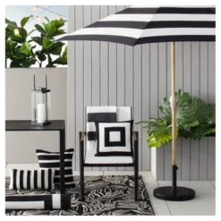 30" X 50" Leaves Outdoor Rug Black - Project 62™