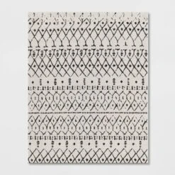 Grace Geometric Indoor/Outdoor Rug Black/White - Project 62™ 13 Grace Geometric Indoor/Outdoor Rug Black/White - Project 62™ -Project 62 GUEST f3ab1621 60db 4980 b851 40eb1172056b